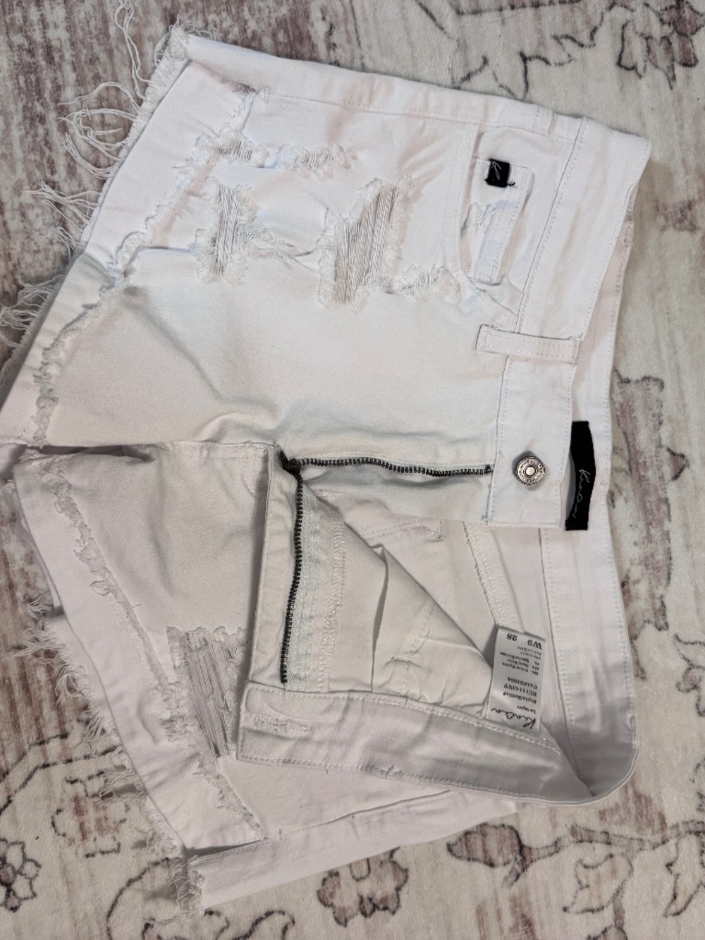 Kancan White denim shorts